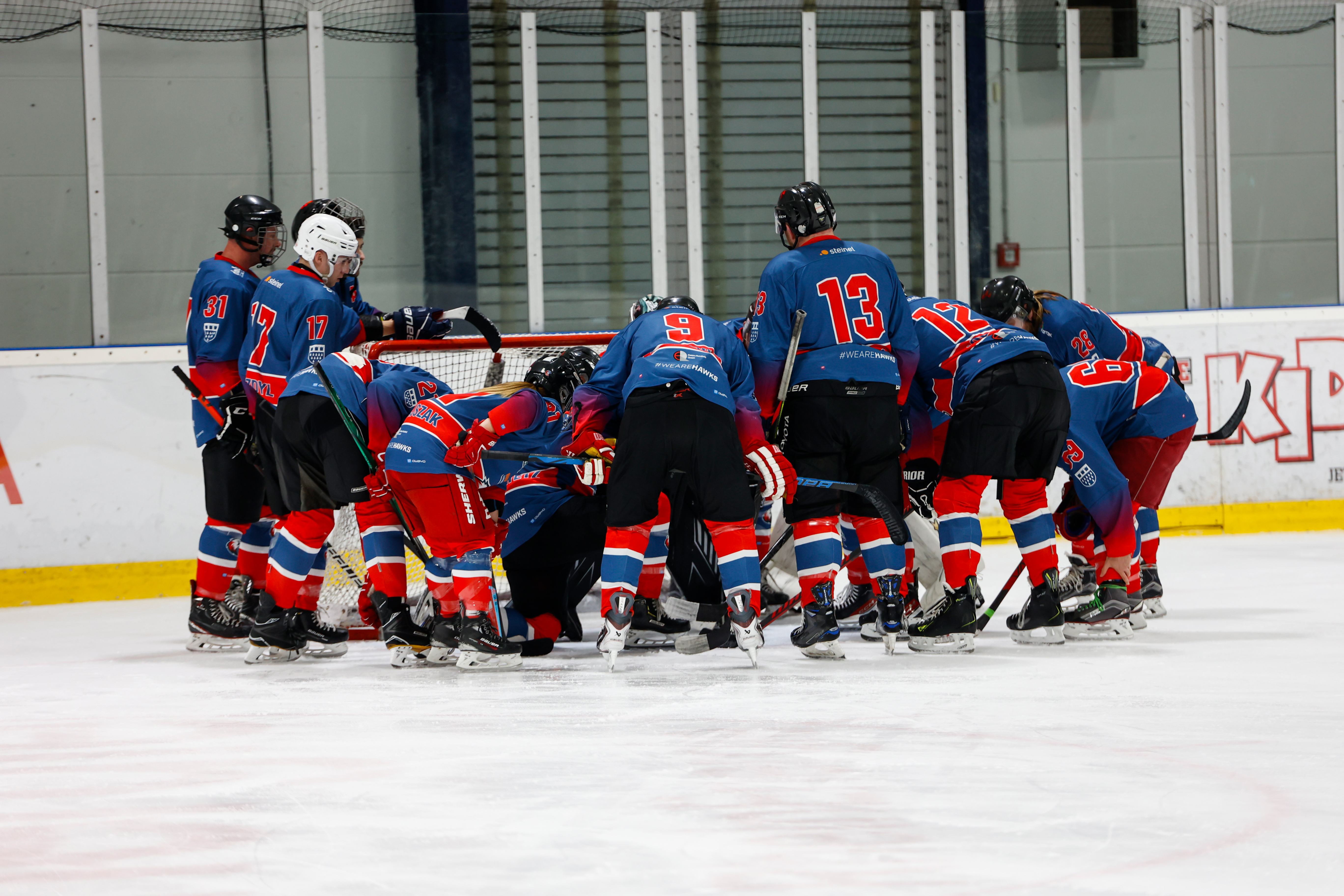 Hawks behalten Oberhand im Topspiel an Spieltag 4!